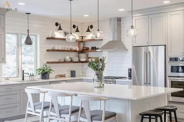 Phân loại và sắp xếp đồ đạc thành từng nhóm cụ thể giúp quản lý dễ dàng hơn