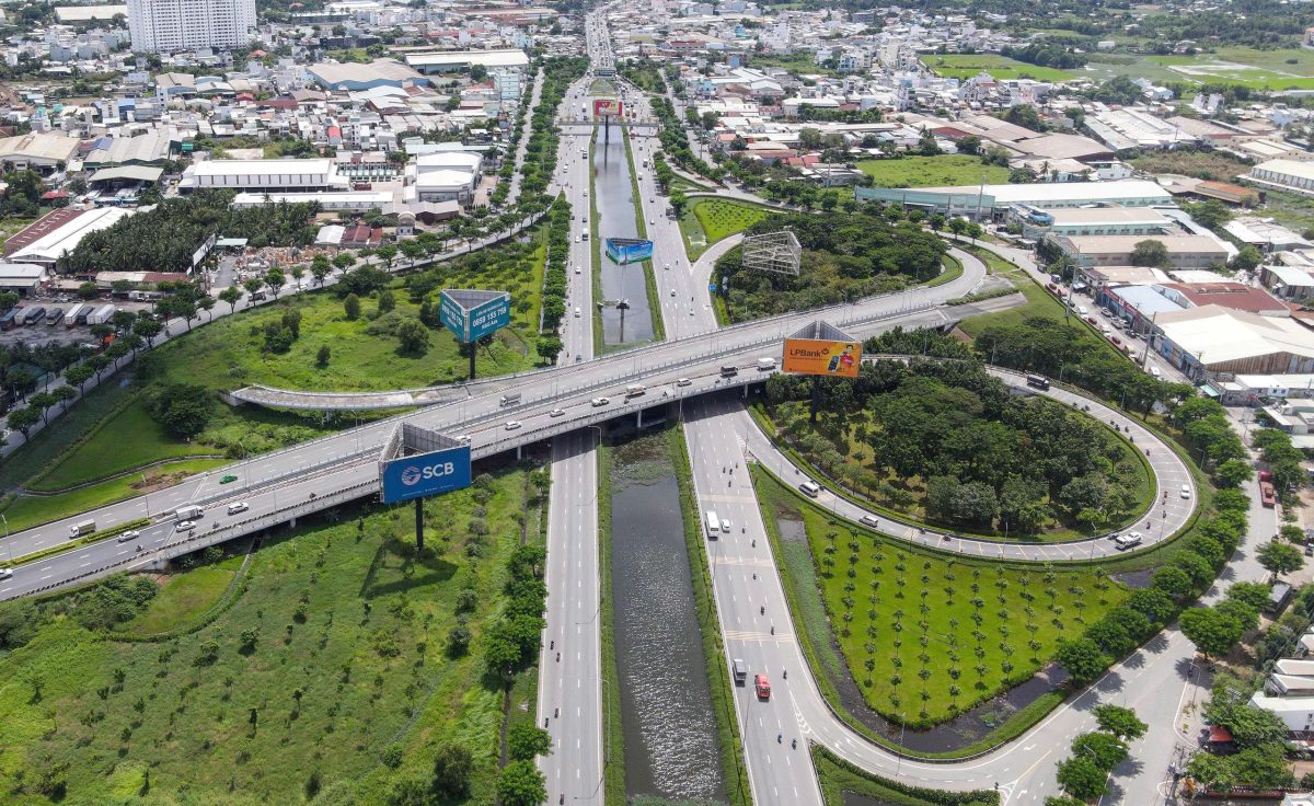 đường Võ Văn Kiệt - Phoi canh thuc te