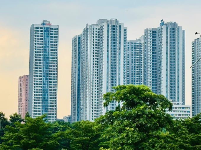 Sức hấp thụ chung cư mới giảm mạnh - Biến động giá và sự chênh lệch giữa thị trường sơ cấp - thứ cấp